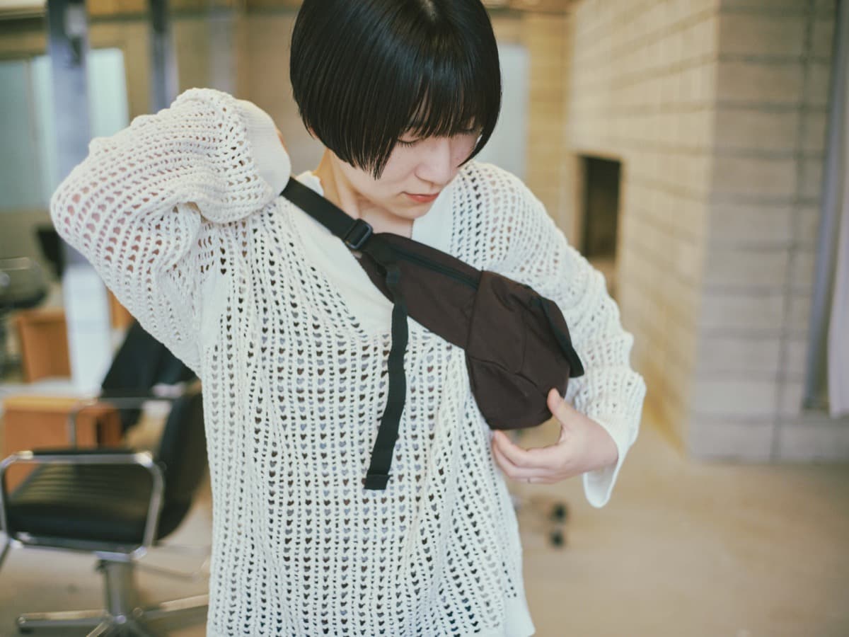 黒髪のショート